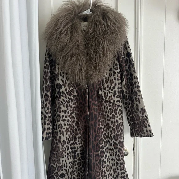 Leopard Print Faux Fur-Trim Trench Coat - Brown - Picture 2 of 5